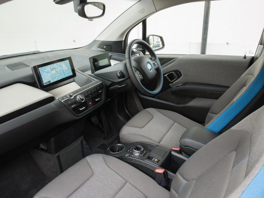  BMW i3 2014 года  (UK) (фото 10 из 21)
